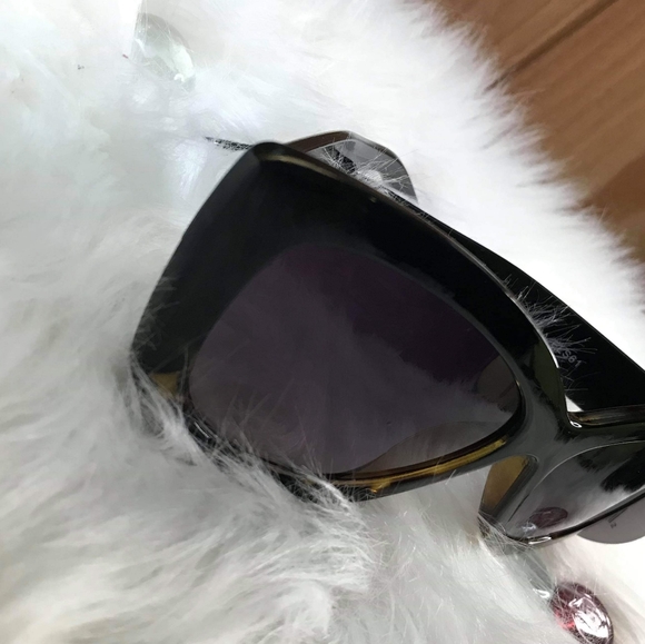 Black/Leopard Ombre Tint Tortoise Shell Sunglasses - Picture 5 of 8